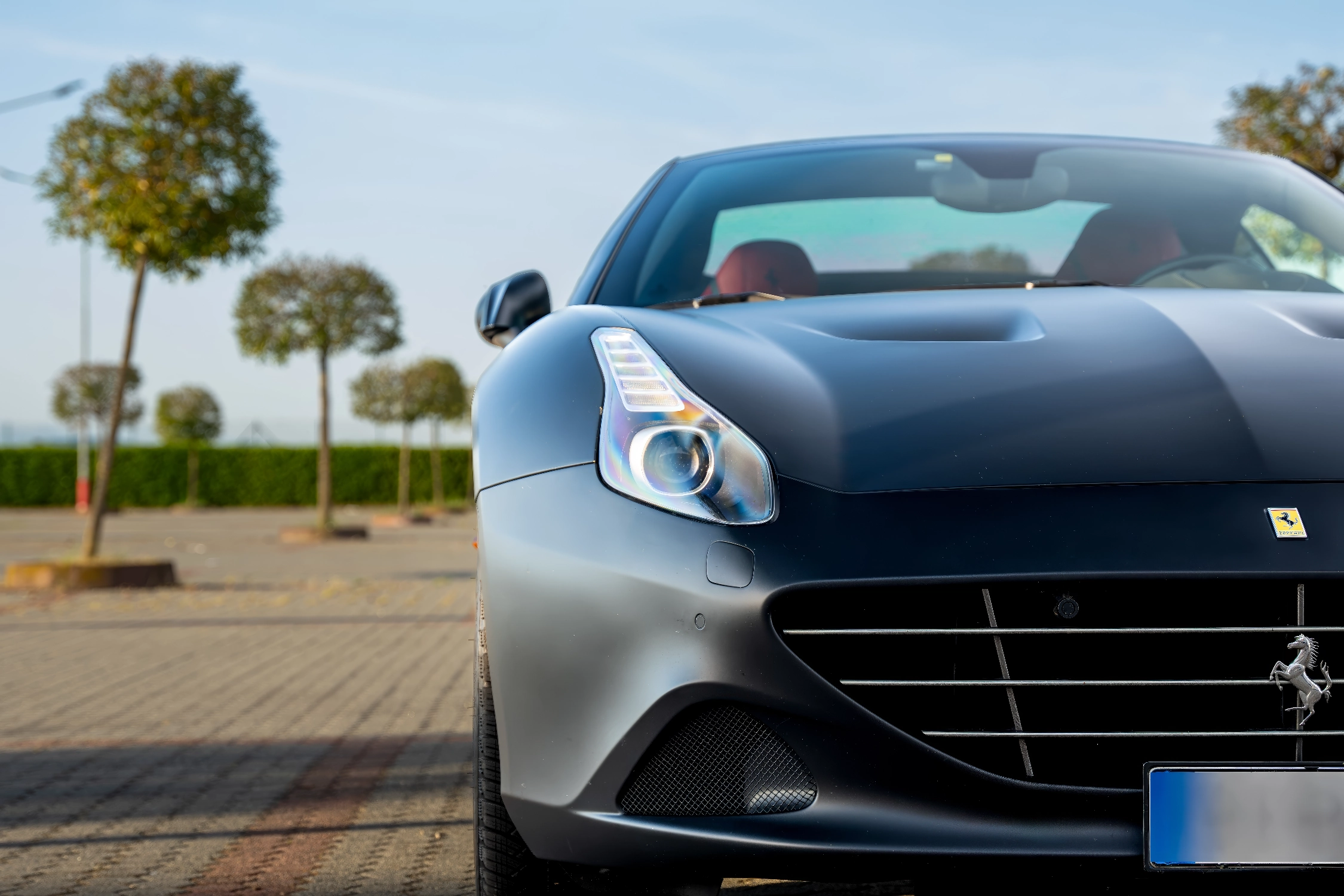 Ferrari California T — Angolo dinamico fotografia automotive professionale lusso